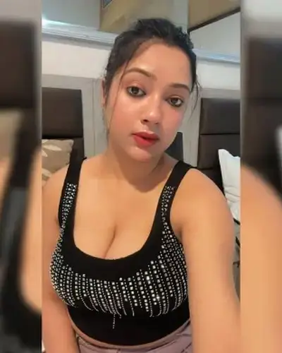 Call Girls Service Chimur