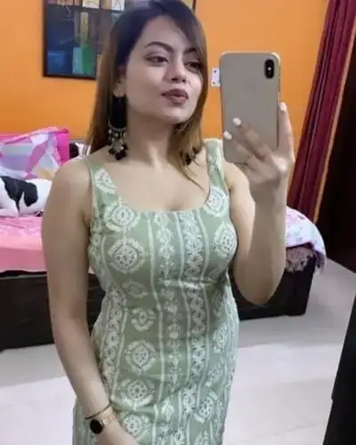Call Girl in Chimur