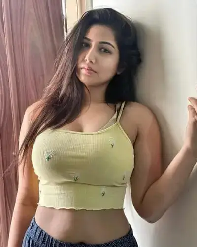 Escorts Chimur